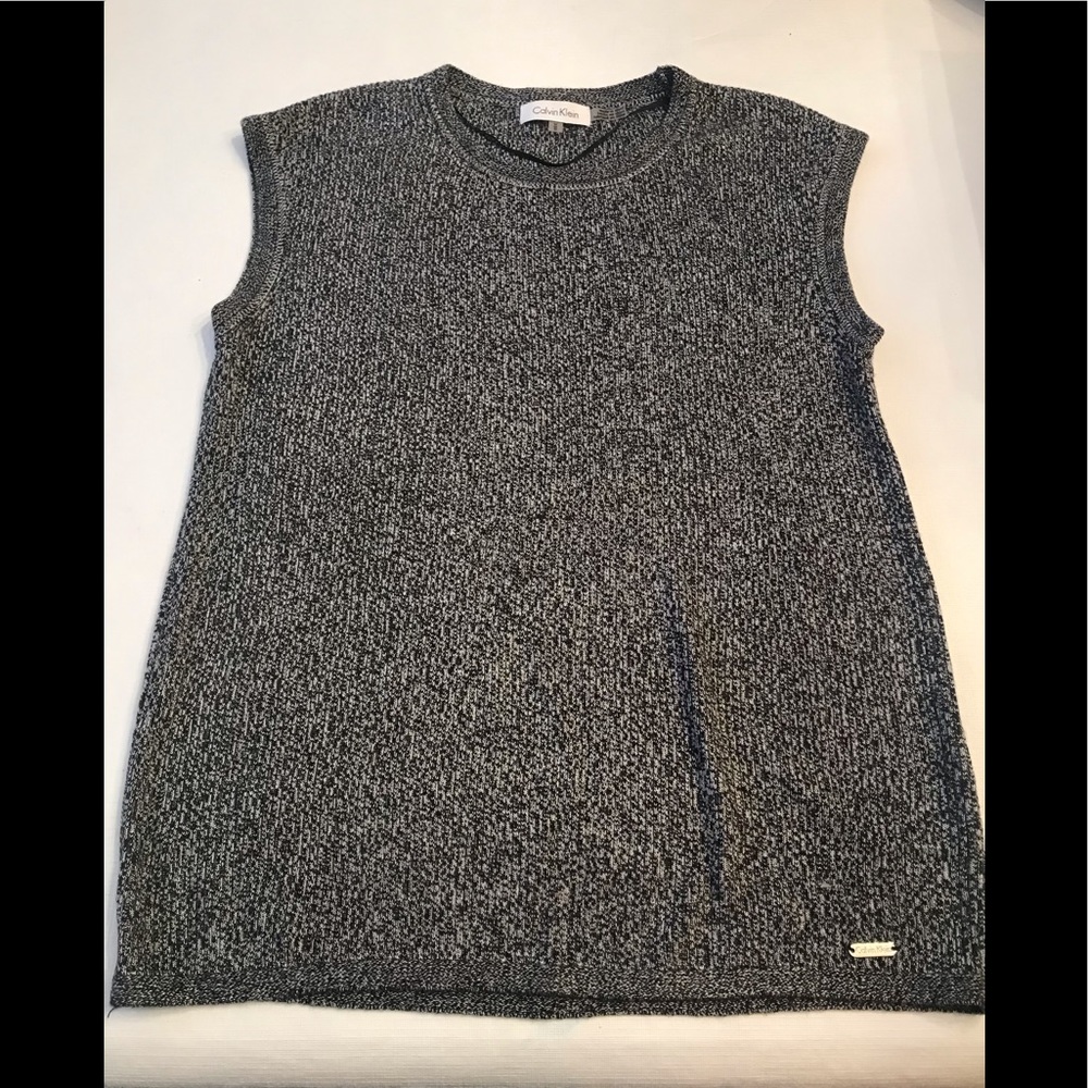 Women’s Calvin Klein sleeveless shirt
